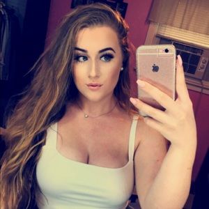 Meet your Posher, Julia